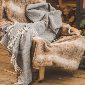 Wool blanket with fringes "Dryželiai" grey